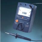 絕緣電阻測試精度（指針顯示）：100～500MΩ±2.5% of ARC,0～100MΩ/50000 ～ 100000MΩ±3.0% of ARC ;測試電壓輸出（數(shù)字顯示）：2500V±5%(100～50000MΩ). 
