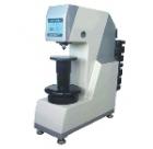 TH600布氏硬度計采用布氏硬度(BRINELL)測量原理，可進行布氏硬度測量，適用于未經(jīng)淬火鋼、鑄鐵、有色金屬及質(zhì)地較軟的軸承合金等材料。測定硬度范圍：8~650HBW.