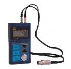 TT100適合測量金屬、塑料、陶瓷、玻璃及其他任何超波的良導(dǎo)體的厚度。測量范圍：1.2mm～225.0mm（鋼）;顯示最小單位：0.1mm;聲速調(diào)節(jié)范圍：1000-9999m/s.


