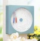 KC10-WM型溫濕度記錄儀是一種進(jìn)行有效的溫濕度管理的記錄儀器，1一張記錄紙，可連續(xù)記錄32天，適用于工廠、辦公室、研究室、實(shí)驗(yàn)室、倉庫、釀酒業(yè)、毛皮加工、服裝行業(yè)等，進(jìn)行溫度、濕度的檢測(cè)管理。