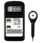 TN-2340 紫外線強(qiáng)度計 . 13mm LCD,3 1/2數(shù)字，最大顯示1999.2個量程.Lo：1999uW/cm2 ×1 uW/cm2/Hi：19990uW/cm2 ×10 uW/cm2 （1000 uW/cm2= 1mW/cm2）.精確度:±(4%FS+2dgt) FS：滿量程

 

 