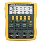 VICTOR 25為多功能、高精度、高穩(wěn)定、容易使用攜帶的手持式現(xiàn)場過程校驗儀，它提供強大的功能可測量輸出和校準幾乎所有過程參數(shù).測量和輸出的基本精度可達0.02%，測量顯示為5位，輸出顯示位6位.測量功能：直流電壓、直流電流、歐姆、頻率、熱電偶、熱電阻、開關(guān)量測量值的顯示保持及平均值處理、內(nèi)部提供24V回路電源
