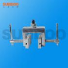 SJJ-15實驗夾具 ,適用范圍：木塊、玻璃、皮革、紙張等片狀，塊狀物的拉力、破壞力測試。 最大負(fù)荷：5000N
 
