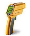 FLUKE572 紅外線測(cè)溫儀,測(cè)量溫度為-30～900℃(-25至1600 °F),D:S=60:1標(biāo)準(zhǔn)焦距,光譜響應(yīng)8μm至14μm ,激光瞄準(zhǔn):三點(diǎn)同軸激光,顯示分辨率:0.1℃,精度：±0.75% 或±1℃.Fluke 572-CF型可測(cè)量非常小面積內(nèi)的溫度（專業(yè)應(yīng)用需要）。300mm（11.4 in）時(shí)為6mm（0.24 in）


 


