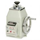 XQ-1型金相試樣鑲嵌機(jī)是對(duì)微小或不規(guī)則形狀和不易手拿的試樣，用熱固性塑料先進(jìn)行鑲嵌成形，也是磨拋工作必不可少的前道工序。本機(jī)系機(jī)械式鑲嵌機(jī)，加熱溫度由數(shù)字溫度儀控制，試樣壓制規(guī)格：Φ22、Φ30、Φ45×15mm.加熱器規(guī)格：650W 220V 50Hz