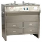 MP-2型雙盤(pán)三速金相試樣磨拋機(jī),機(jī)架整體和集污盤(pán)、罩、蓋等均采用不銹鋼板制成， 磨盤(pán)直徑：250mm.砂紙直徑：230mm.拋盤(pán)直徑：220mm.轉(zhuǎn)速：700/900/1400r/min.電動(dòng)機(jī)：AO280-4/6/8，0.2kW，380V,50Hz
   