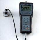  FIRST101 數(shù)字便攜式渦流導(dǎo)電儀,電導(dǎo)率測(cè)試范圍：0.5%IACS—110.0%IACS(0.28-64.0ms/m).分辯率：0.1%IACS.精度：±1% IACS.提離效應(yīng)：探頭補(bǔ)償0.004”(100μm),在制造過(guò)程中查驗(yàn)熱處理狀態(tài)，以及檢測(cè)服役條件下過(guò)熱損傷；檢測(cè)材料等級(jí)；檢測(cè)導(dǎo)體材料在生產(chǎn)和運(yùn)行狀態(tài)下的電導(dǎo)率；

