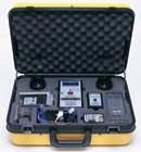 50550 　防靜電測試包 適用于經常在不同地方檢測的工程師 包含:19780表面電阻測試儀1臺 19447離子風機測試包1套 Fluke 電阻電壓測試儀1臺 50559 110V交流電輸出分析儀 有機玻璃靜電模擬器1套  09100 手環(huán)帶1付07590 腳環(huán)帶1付 手提箱1個
