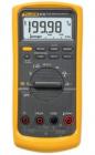 Fluke 87 V 數(shù)字多用表 能夠精確測量調速馬達驅動和其它電噪聲設備的電壓和頻率, 內置溫度計,精確測量非線性信號的真有效值交流電壓和電流,0.05 % 的直流精度,4-1/2 位的精確測量模式
