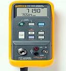 Fluke 719 便攜式自動壓力校準器 采用電動氣泵，單手即可完成壓力校準  壓力測量不確定度同類產品中最佳，僅有0.025% mA級信號測量和信號源的準確度高達0.015%  高精度壓力調整游標 
