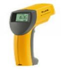 Fluke 63 紅外溫度計(jì) 高分辨率光學(xué)技術(shù) 高準(zhǔn)確度： 1 % ；可重復(fù)性: 0.5 % 最大值溫度顯示 激光瞄準(zhǔn) 背光顯示 溫度測量范圍擴(kuò)展至 535 °C (999 °F)