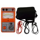 ●提供二個額定絕緣測試電壓。
●備有泄露屏蔽端鈕。
●絕緣阻值采用對數(shù)分度線，均勻清晰，讀數(shù)方便。
●絕緣測試可提供1mA短路電流。
●導(dǎo)通測試可提供200mA短路電流。
●交流電壓表量程達(dá)600V。
●低耗電，用6×1.5V電池供電。
●具有電池容量檢查功能。
●體積小，重量輕，操作簡捷，攜帶方便。