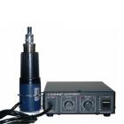 ·采用LED顯示指示溫度、控溫精確、使操作更方便。

·升溫迅速，2至3秒可達到設(shè)定溫度。

·采用柔和旋轉(zhuǎn)風(fēng)、均勻加熱，更好保護元器件。

·出風(fēng)柔和，溫度均勻。

·吹、焊帶塑料的元器件不易變型。吹屏蔽盒不變色、快捷方便。

·完美的待機節(jié)電功能。

·防靜電設(shè)計，防止因靜電及漏電而損壞PCB板。
