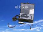  207—V型泄漏電子聽診器是通過高靈敏度麥克風(fēng)，采用柔韌的軟管在十分復(fù)雜的設(shè)備結(jié)構(gòu)情況下，其探頭可以達到檢測部位，調(diào)節(jié)放大開關(guān)，找到泄漏氣、油的部位，如按上金屬探針，可深入水或油里面聽測振動聲音。 