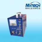 詳細(xì)信息
CDX-5便攜式多功能磁粉探傷機(jī)為本公司吸收國內(nèi)外磁粉探傷機(jī)的優(yōu)點(diǎn)，選用新材料、采用新工藝；制造的改進(jìn)型全電子控制的新型磁粉探傷儀,具有功能齊全、探傷速度快、檢測(cè)靈敏度高、操作簡便、故障率低、維修方便等優(yōu)點(diǎn)；儀器采用外加磁場(chǎng)磁化法，具有電流調(diào)節(jié)和退磁功能，體積小，重量輕，方便攜帶; 高集成化電路使一臺(tái)設(shè)備兼?zhèn)湓瓗追N設(shè)備的全部功能；可配備A.D.E.O四種探頭,該儀器輸出電流大小可調(diào),可適應(yīng)不同靈敏度要求, 交流磁化斷電相位控制，超負(fù)荷保護(hù)，并具有退磁等功能。
