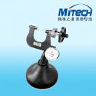 PHR-4-2小型洛氏硬度計(jì)的功能特點(diǎn)：
﹡ 小型，輕便，價(jià)廉，可以象千分尺一樣使用。
﹡ 與臺(tái)式機(jī)相同的試驗(yàn)原理和精度，符合標(biāo)準(zhǔn)GB/T230、ISO6508和ASTM
    E110。經(jīng)中國(guó)計(jì)量院檢測(cè)，誤差小于1.5HR。
﹡ 由主機(jī)和支承座組成，可以在桌面上使用或攜帶到車間現(xiàn)場(chǎng)使用。
﹡ 可測(cè)試許多臺(tái)式硬度計(jì)無法測(cè)試的細(xì)、小、長(zhǎng)及異型零件。
﹡ 可測(cè)試標(biāo)準(zhǔn)件、五金件、刀具等零件。
﹡ 可測(cè)試鋼管的內(nèi)外表面硬度。
﹡ 非常適于測(cè)試支承面較小的零件。
﹡ 可溯源的標(biāo)準(zhǔn)硬度塊。
﹡ 經(jīng)標(biāo)準(zhǔn)洛氏硬度計(jì)檢驗(yàn)合格的壓頭。
﹡ 用于校驗(yàn)試驗(yàn)力的測(cè)力儀可溯源到國(guó)家副基準(zhǔn)
