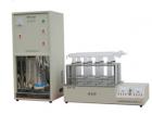 技術(shù)指標(biāo)  Specifications  

測(cè)定范圍：含氮量0.05%-90%；                                                   

精  度：相對(duì)差≤2%，平行差≤0.2%

測(cè)定時(shí)間：消化45分鐘左右（視樣品含氮量而定）， 蒸餾6分鐘左右

電  源：AC220V/50 Hz

功  率：消化器（四孔）1200W    （八孔）2400W        

體  積：04消化器650×220×150

        08消化器730×300×150

        蒸 餾 器380×330×740單位（mm）

