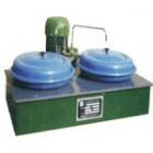 用  途

M-2型金相試樣預(yù)磨機(jī)(簡(jiǎn)稱預(yù)磨機(jī)),是一種濕式磨光機(jī),它利用各種不同粒度的抗水砂紙,對(duì)各種金屬有其合金的試樣進(jìn)行磨光。采用本預(yù)磨，除以機(jī)械磨光代替手工操作提高制作試樣的效率以外，還能完全除去試樣切割機(jī)過(guò)程中產(chǎn)生的塑料變形和表面的熱痕跡，供進(jìn)一步拋光后進(jìn)行組織的預(yù)微測(cè)定。

