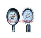 BZY-60型礦用測壓表是用來測量煤礦脈沖壓力大、使用環(huán)境惡劣條件下綜采設(shè)備壓力及峰值的儀表。由量程為60Mpa抗沖壓式壓力表（壓力表直徑是60mm）和外殼體及標(biāo)準配件綜采插接頭組成，具有操作方便、穩(wěn)定性好、使用壽命長、價格低等特點。