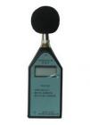 主要技術(shù)性能：


(1) 傳聲器：AWA14421型預(yù)極化測(cè)試電容傳聲器，外徑Φ12.7mm(1/2”)。
            標(biāo)稱靈敏度：約40mV/Pa；頻率范圍：20Hz～8kHz。
(2) 本機(jī)噪聲：小于35dB
    測(cè)量上限：130dB
(3) 頻率范圍：20Hz～8kHz
(4) 頻率計(jì)權(quán)：A計(jì)權(quán)
(5) 時(shí)間計(jì)權(quán)：F（快），S（慢）
(6) 參考方向：為電容傳聲器的軸向
(7) 準(zhǔn)確度：符合GB／T3785.1-2010 2級(jí)和IEC61672-1:2002  2級(jí)
(8) 顯示：3位半LCD，直接顯示測(cè)量的Lp、Lmax。
(9) 校準(zhǔn)：使用AWA6221B型聲級(jí)校準(zhǔn)器（2級(jí)）。
(10) 電源：2×R06P（7#）電池，可連續(xù)工作20小時(shí)以上, 耗電約20mA。
(11) 外形尺寸：１３０×４０×16(mm)。
(12) 質(zhì)量：8 0克 。
(13) 使用條件：氣溫：0℃~+40℃     相對(duì)濕度：25%~90%